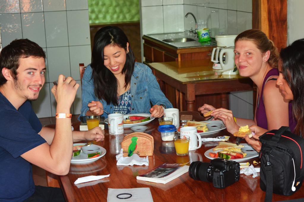 Santa Elena Hostel Resort Monteverde Ngoại thất bức ảnh